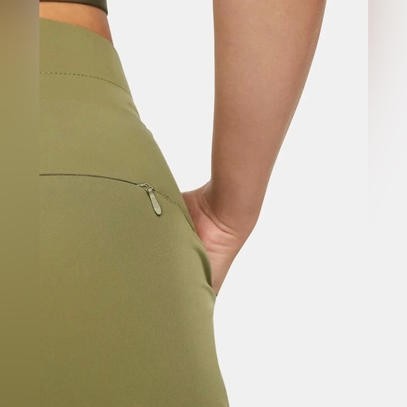 Nike Bliss Luxe 7/8 Training Pants Olive Army Green CU4603-222 Women Size Medium - Picture 3 of 15